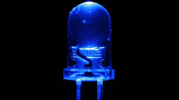 Rewelacja z MIT: dioda produkuje więcej energii, niż się jej dostarcza 1