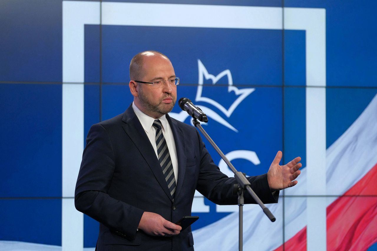 Druzgocący sondaż dla PiS o Polskim Ładzie. Reakcja