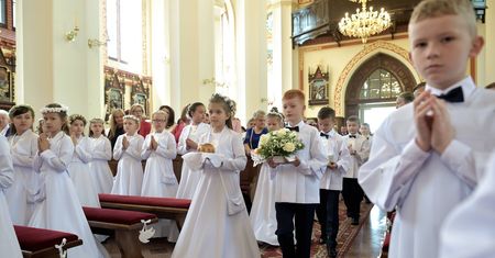 Warszawa. Komunie zgodnie z decyzją rodziców – w małych grupach lub indywidualnie