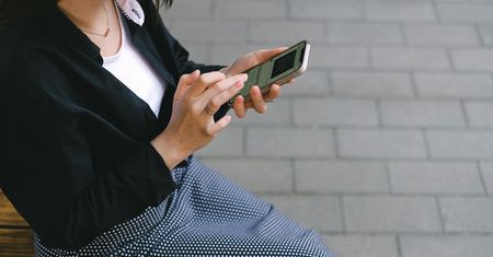 Dostałeś takiego SMS-a? Lepiej zablokuj kontakt
