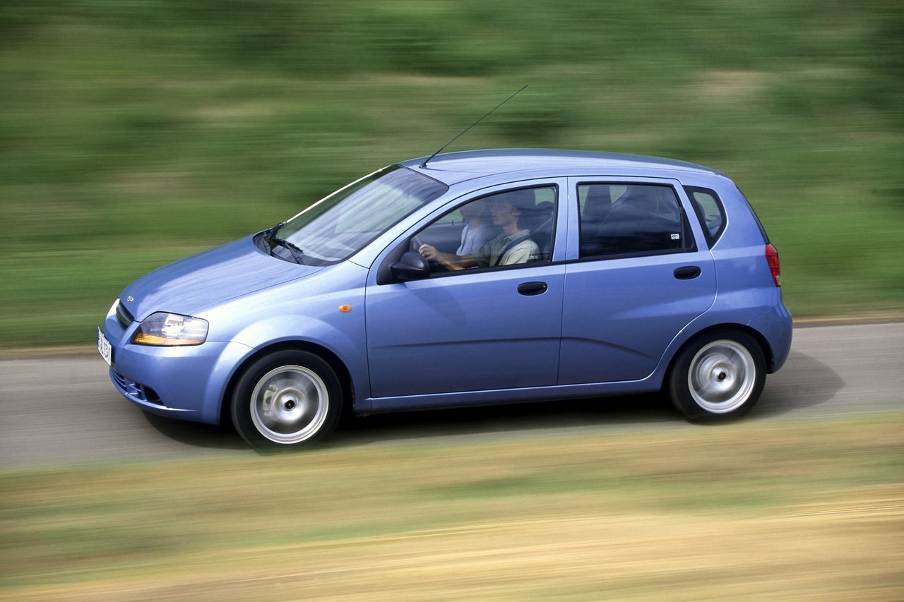 Żadne auto ze znaczkiem Daewoo nie jest przystosowane do E10. 