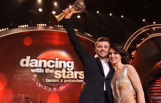 „Taniec z Gwiazdami” miał o 1 mln widzów więcej niż „World of Dance - Polska”. 32,41 mln zł z reklam
