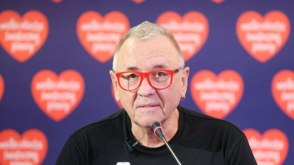Wraca fina?owy znaczek WO?P
Fot. Wojciech Olkusnik/East News, Warszawa, 14.11.2024. Konferencja prasowa Poczty Polskiej i Wielkiej Orkiestry Swiatecznej Pomocy. Z okazji 33. finalu WOSP Poczta Polska S.A. wprowadzi do obiegu znaczki - tradycyjny, kryptoznaczek i specjalny z technologia komunikacji bezprzewodowej NFC (Near Field Communication) umozliwiajaca szybk? wymiane danych miedzy urzadzeniami znajdujacymi si? w bliskiej odleglosci. Znaczki wyprodukowala PWPW.
N/z: Jerzy Owsiak
Wojciech Olkusnik