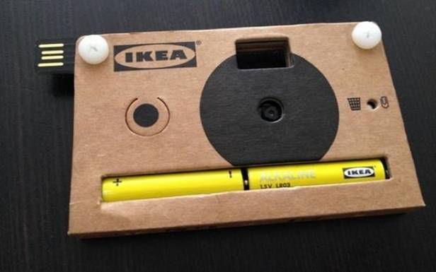 Aparat fotograficzny IKEA. Mały, prosty i z tektury