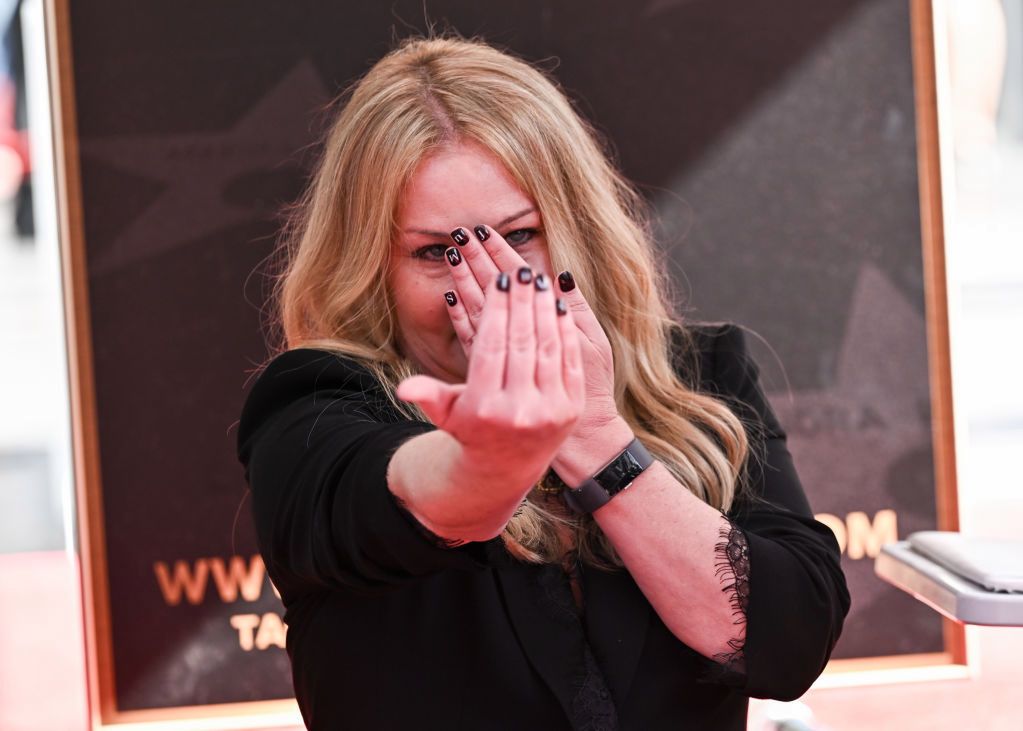 Christina Applegate pokonała raka. Podczas kręcenia serialu pojawił się nowy objaw