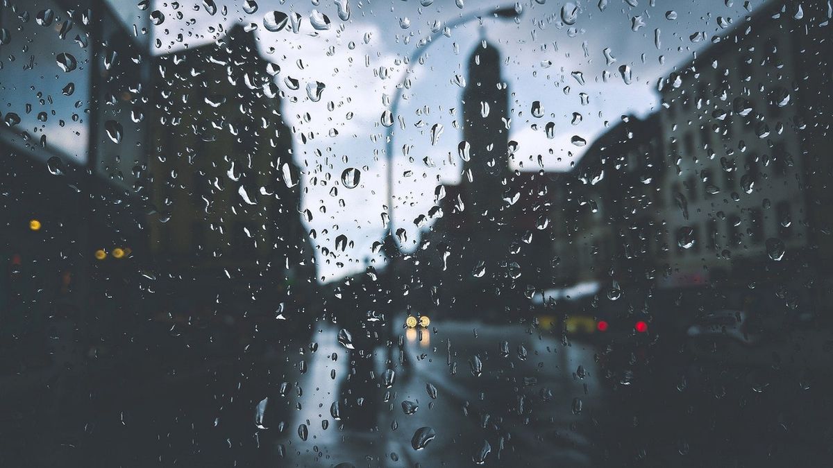 Wrocław. Pogoda. 4 listopada - dzień pełen deszczu. Możliwe pierwsze przymrozki