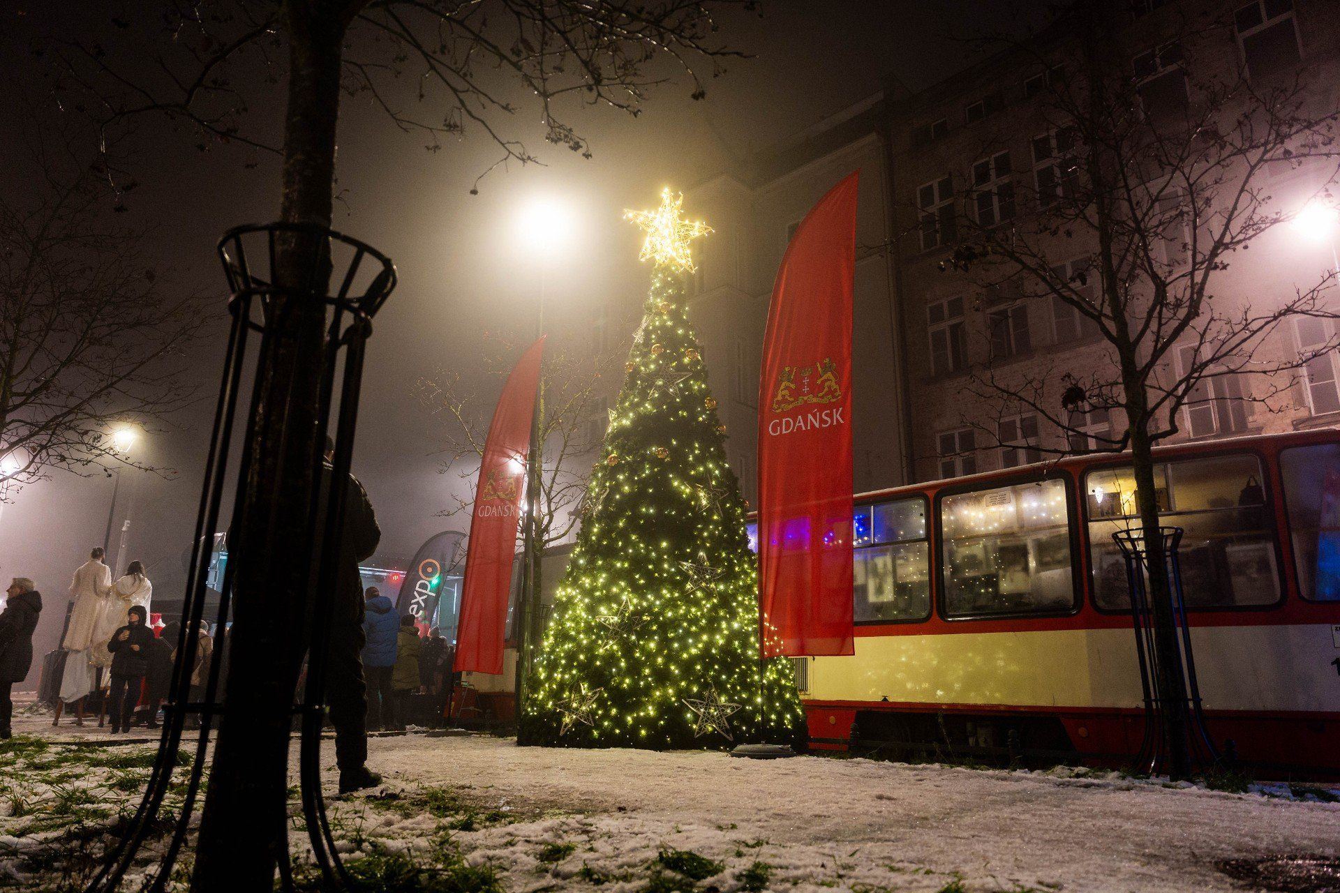 Łącznie w Gdańsku odbędzie się 20 takich świątecznych spotkań organizowanych we współpracy miasta, rad dzielnic, szkół, lokalnych społeczności, organizacji pozarządowych i przedsiębiorców.