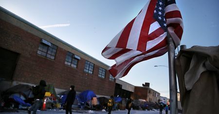 Firmy w USA zastępują zwolnionych pracowników zatrudnionymi za granicą