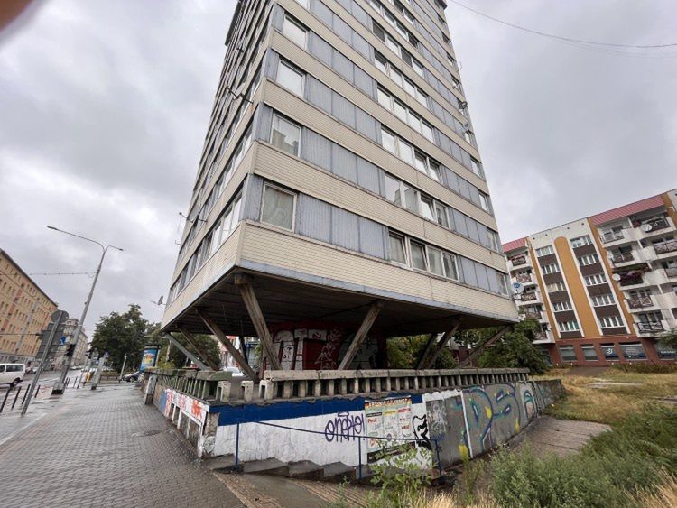 Trzonolinowiec we Wrocławiu jest w fatalnym stanie