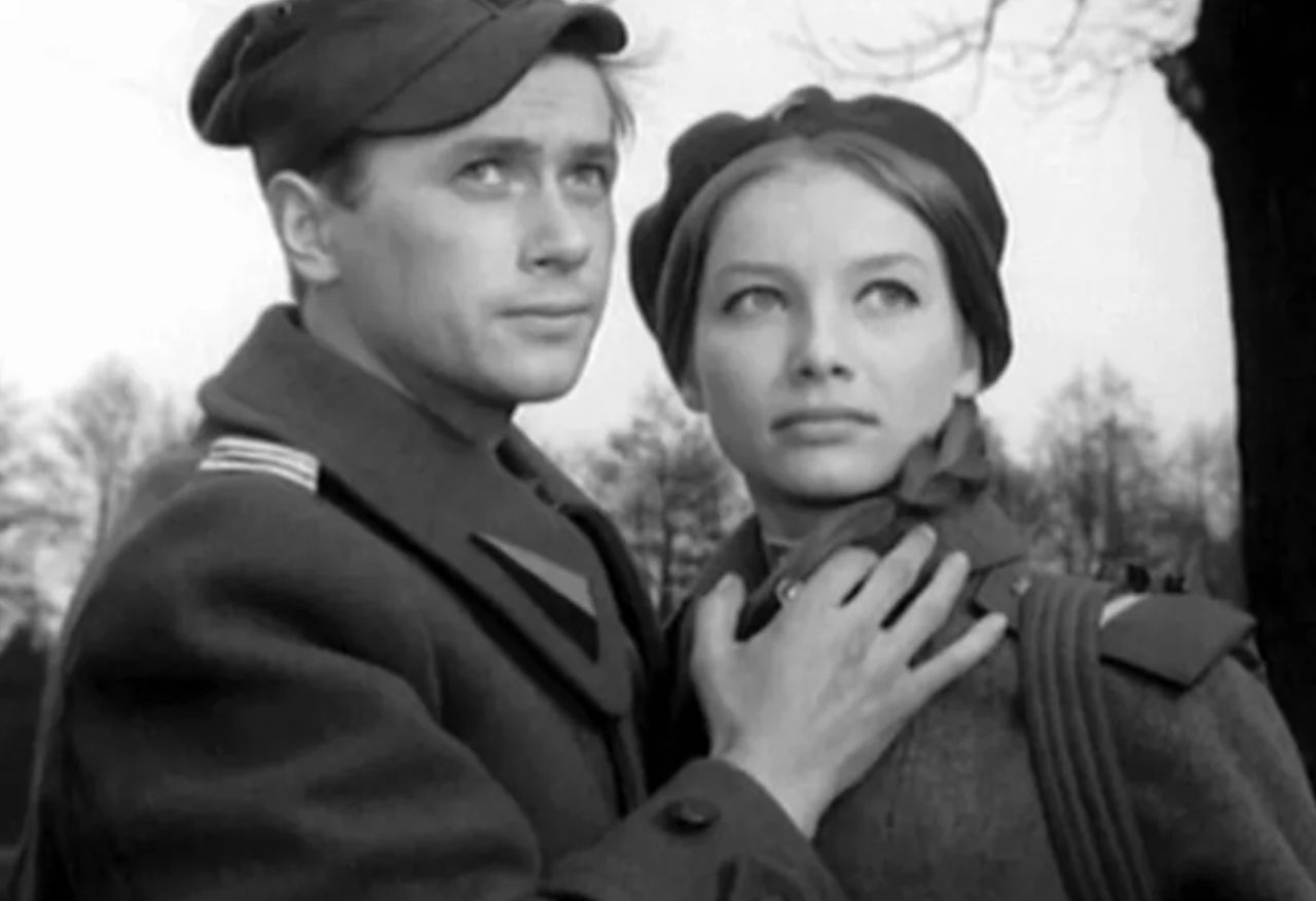 Kadr z serialu "Czterej pancerni i pies"