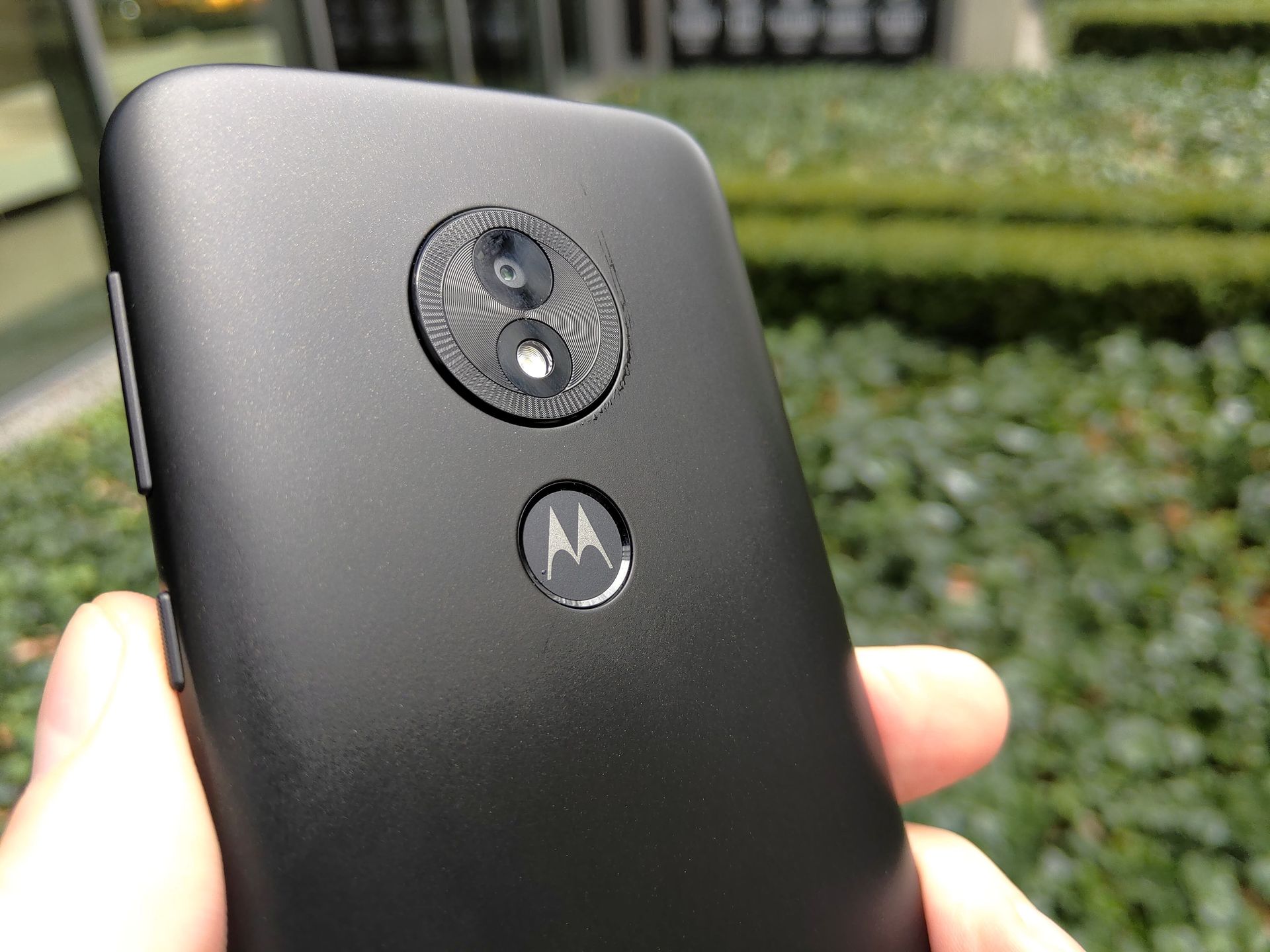 Wielki Test Smartfonów za 500 zł. Motorola Moto E5 Play. Tak powinno się robić tanie smartfony 2