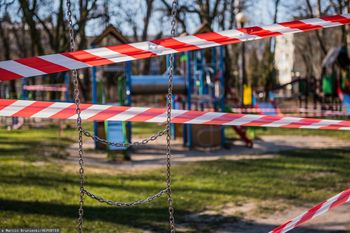 Ciało na placu zabaw. Makabryczne odkrycie pod Warszawą