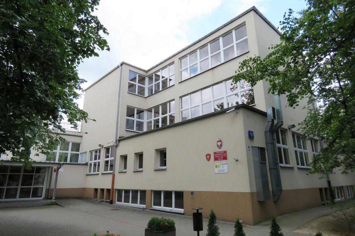 Warszawa. W liceum potwierdzono przypadek koronawirusa