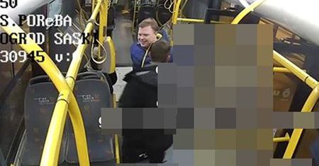Pobicie przed jednym z klubów w Lublinie. Policjanci poszukują tego mężczyzny
