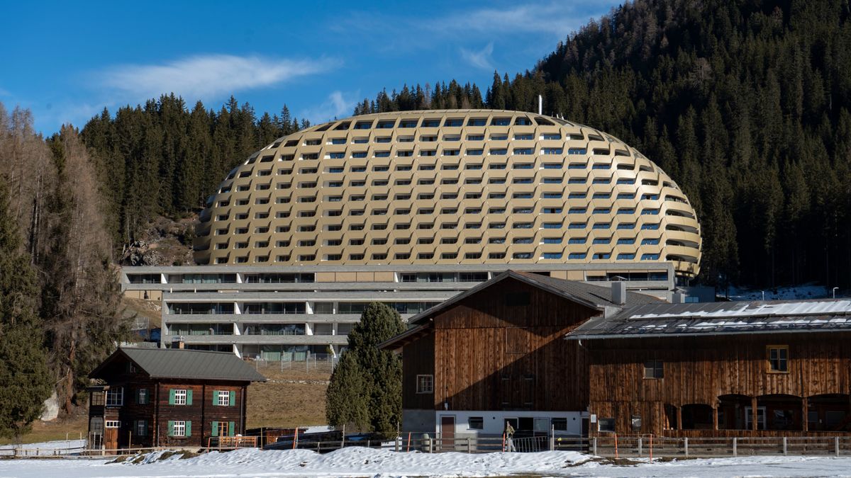 Hotel "AlpenGold" w Davos