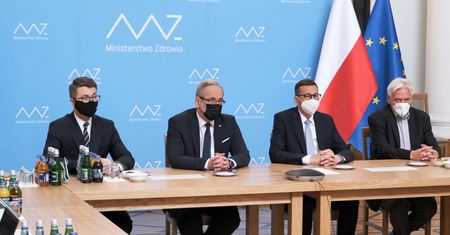 Rezygnacje lekarzy. Z Rady Medycznej odchodzi większość ekspertów