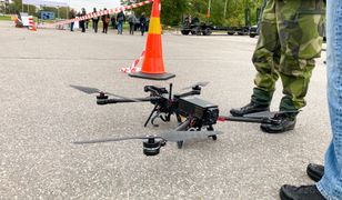 Fragmenty wojskowego drona na plaży w Ustce