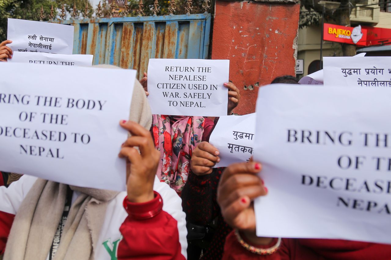 On Tuesday, February 6, Nepalese people protested in front of the Russian embassy in Kathmandu.