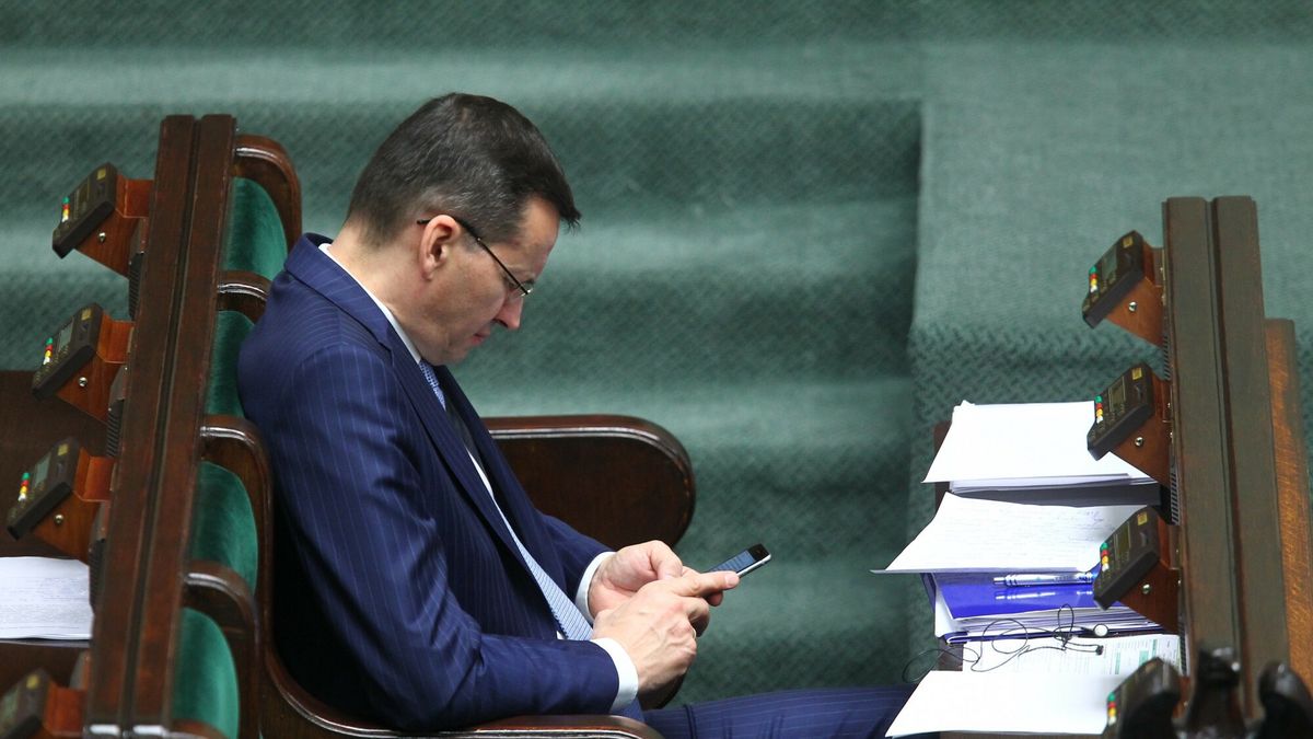 Mateusz Morawiecki w artykule odnosi się do zielonego ładu 