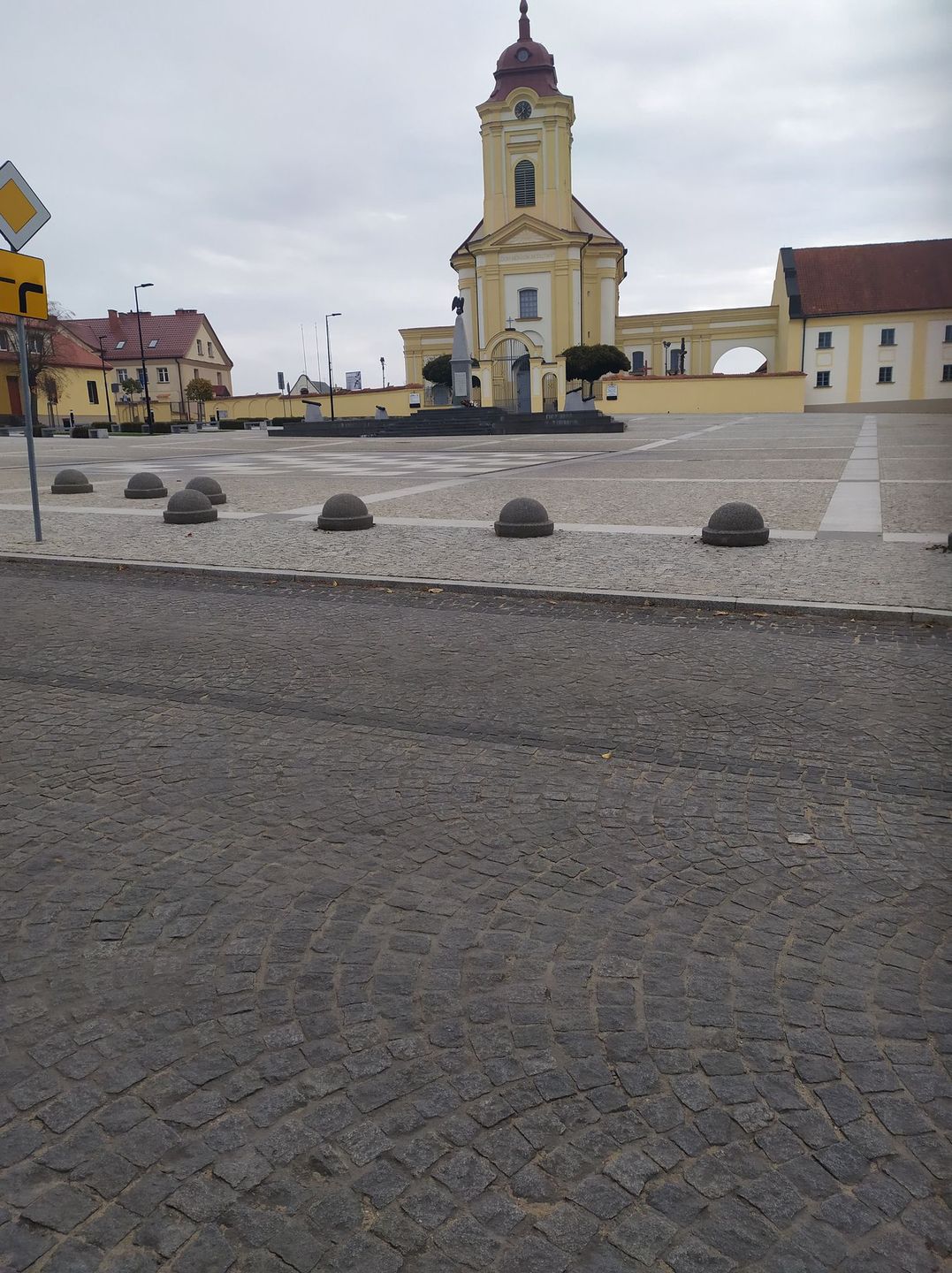 Rynek 11 Listopada w Choroszczy