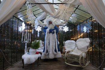 Stare Miasto: Wioska Świętego Mikołaja w Skansen Bicz