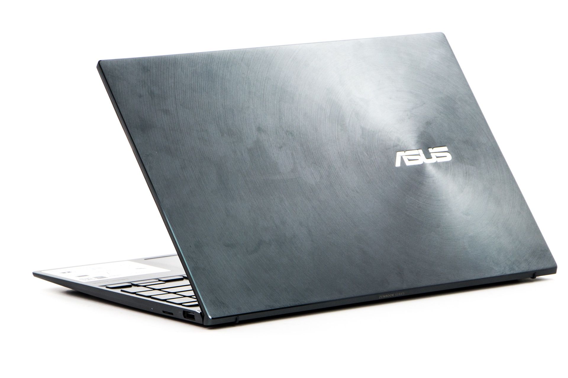 ASUS Zenbook 14 od tyłu