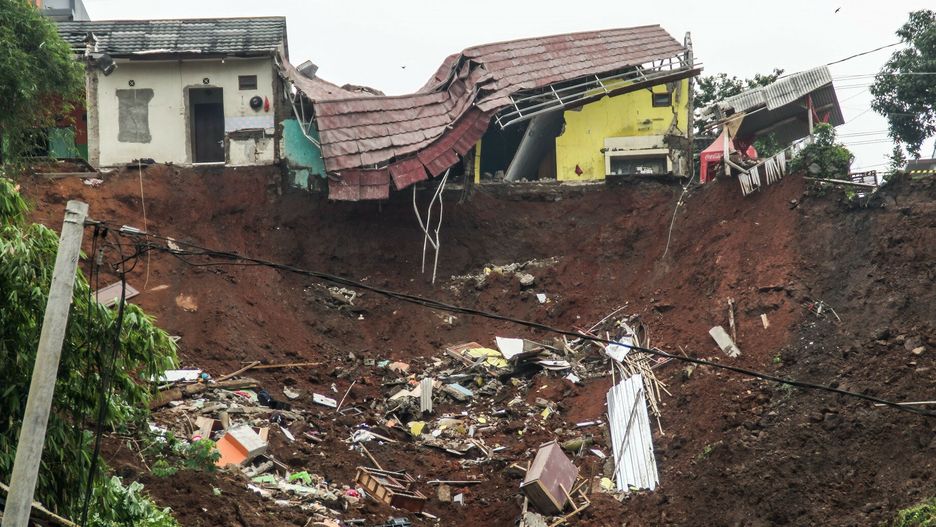 Indonezja. Kolejna tragedia po katastrofie samolotu