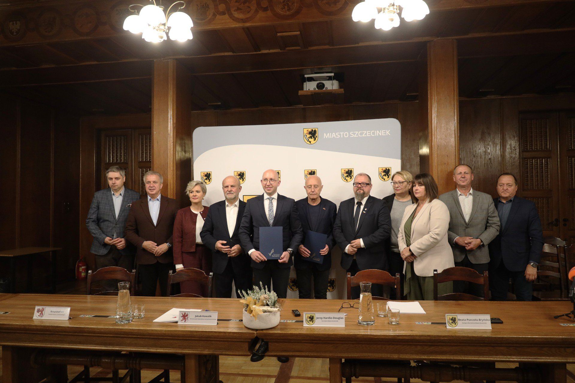 W szczecineckim ratuszu podpisano umowę na unijne dofinansowanie w ramach ZIT