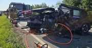 Pawłowice: Koszmarny wypadek. Jedna osoba nie żyje, druga walczy o życie