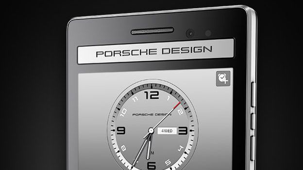 Brzydal czy piekność? Jaki jest designerski smartfon BlackBerry? 1