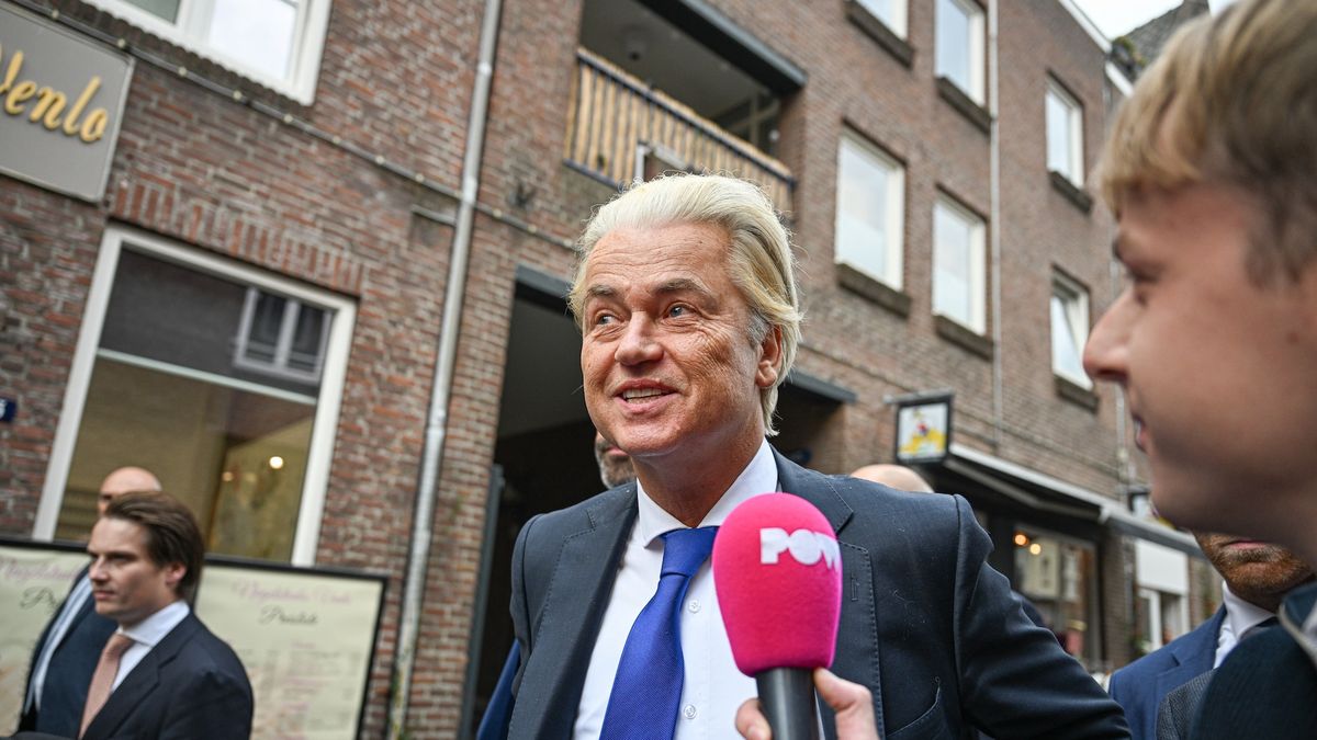 VENLO, NETHERLANDS - SEPTEMBER 05: Geert Wilders speaks to press as he officially launches the PVV's campaign for the upcoming Dutch parliamentary elections at a local venue, Cafe De Blauwe Trap in Venlo, Netherlands on September 05, 2025. During the event, Wilders addressed supporters, outlining the party's priorities and rallying attendees ahead of the national vote. The gathering highlighted the party's efforts to mobilize voters in the run-up to the elections. (Photo by Mouneb Taim/Anadolu via Getty Images)