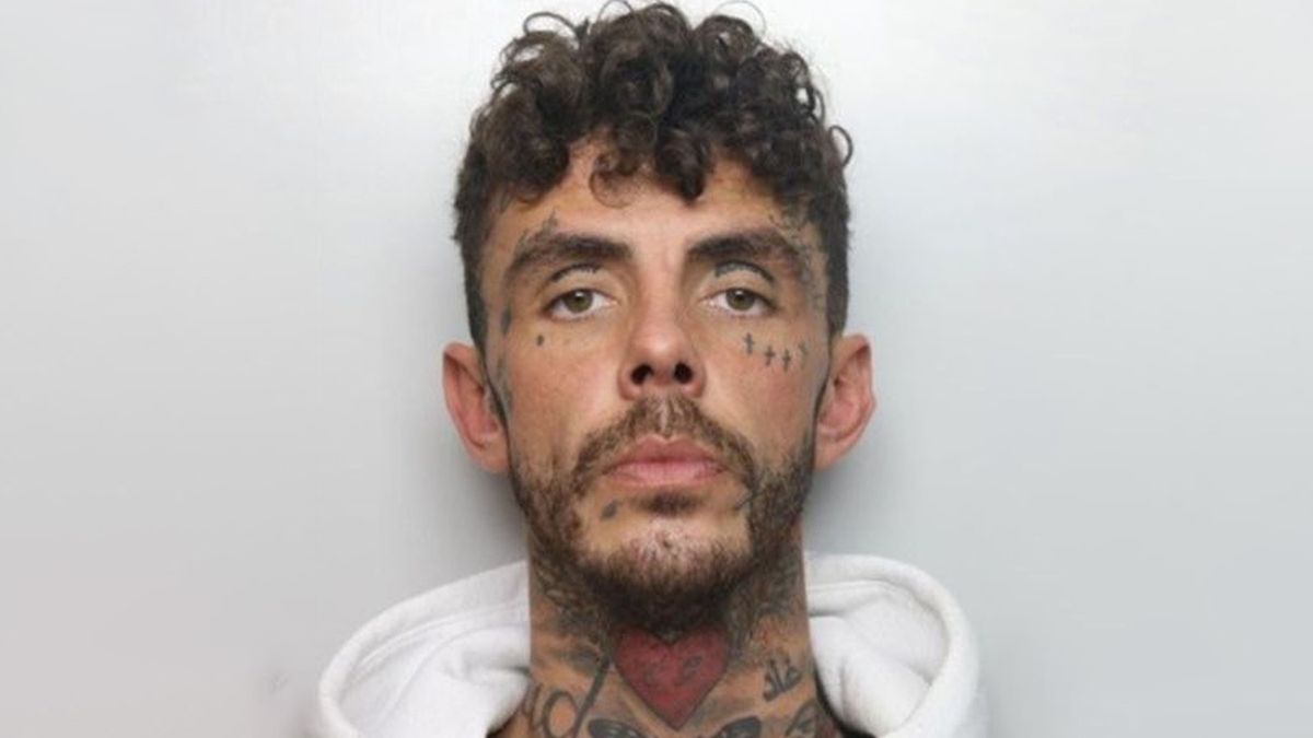 28-letni Sam Edwards został skazany za włamanie. Wcześniej pomagał się przed nimi zabezpieczać