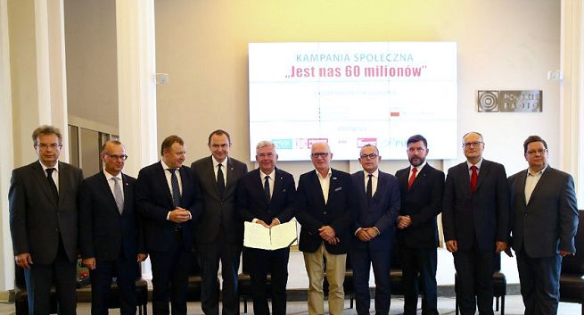 Polskie Radio, TVP, PAP i „Do Rzeczy” partnerami akcji o Polonii „Jest nas 60 milionów”