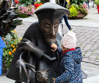 Bielsko-Biała. Don Pedro ma swój pomnik,  dołączył do Wawelskiego Smoka i Bartoliniego Bartłomieja
