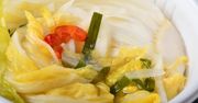 Zamiast surówki z kapusty robię białe kimchi. Łagodny smak oczaruje nawet dzieci