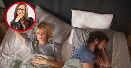 Coraz więcej par śpi osobno. Ekspertka wskazuje powód
