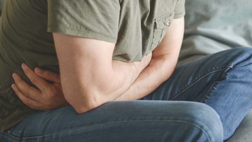 Jeśli czasem boli cię żołądek i też robisz te rzeczy, to pora zmienić swoje nawyki