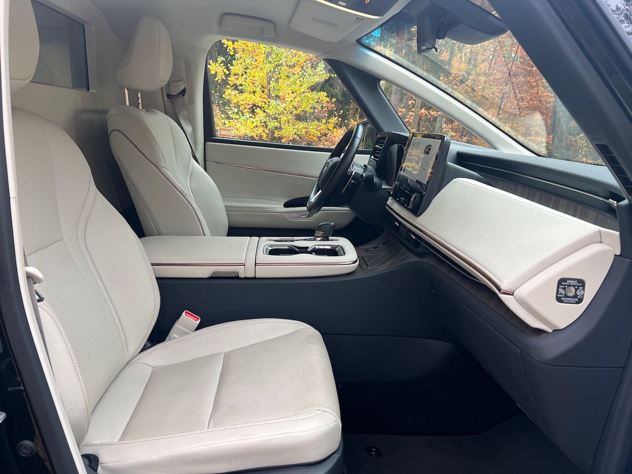 Lexus LM 350h AWD 