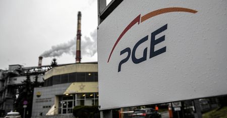 PGE sprzedaje węgiel przedsiębiorcom. Cena to 2,1 tys. zł netto za tonę