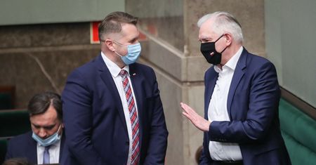 Czarnek utrzyma stanowisko? Gowin: wyciągamy rękę do dialogu