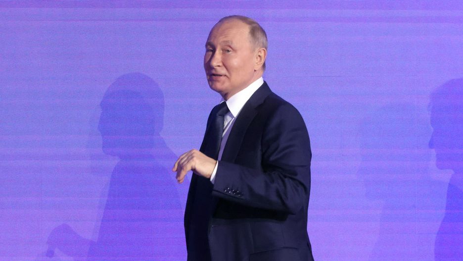 Prezydent Władimir Putin będzie czekał z decyzjami w sprawie wojny w Ukrainie na wyniki wyborów w USA - ujawniają anonimowi amerykańscy urzędnicy