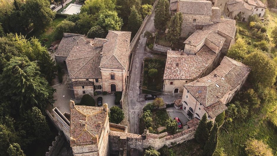 Włoski pałac wystawiła na sprzedaż agencja Conforti Immobiliare