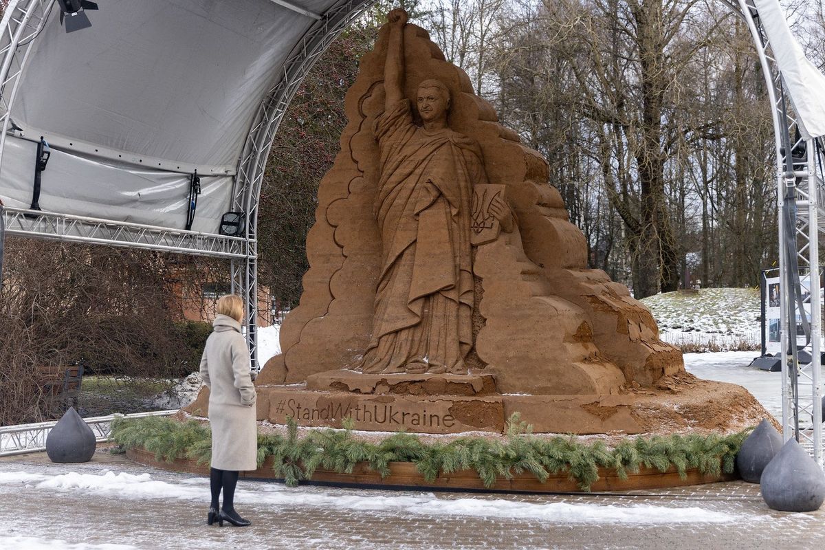 Скульптура з піска на честь Володимира Зеленського