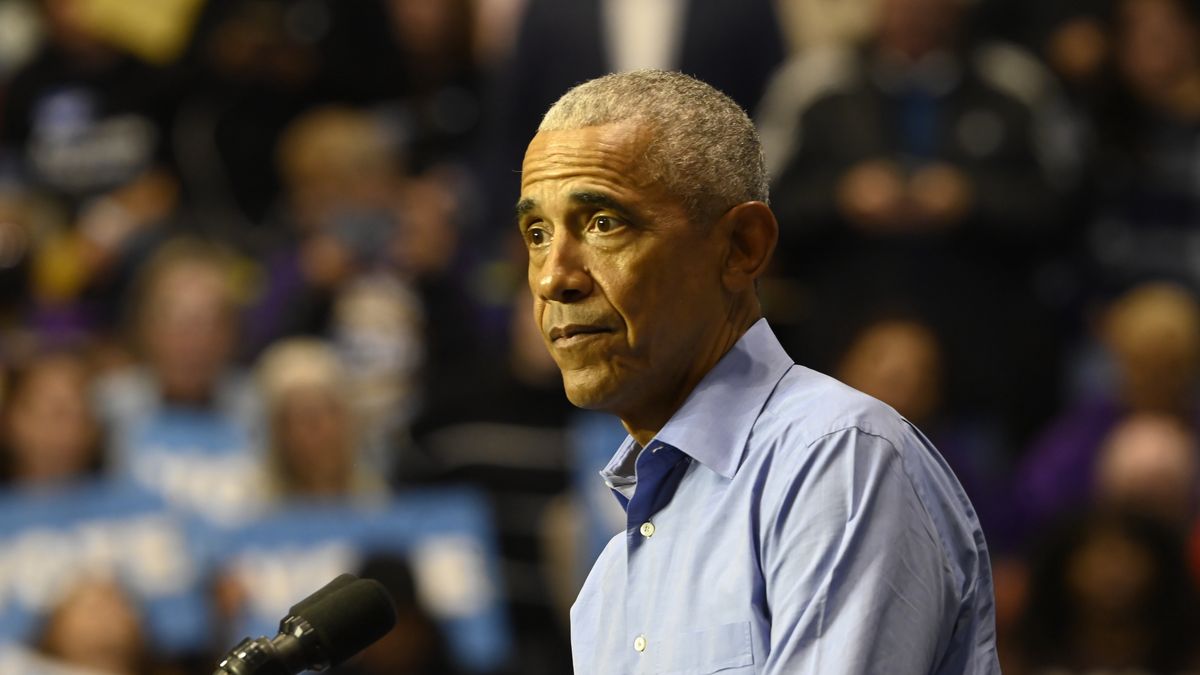 NEWARK, NEW JERSEY, UNITED STATES - NOVEMBER 1: Former President of the United States Barack Obama and New Jersey Democratic gubernatorial candidate for Governor Mikie Sherrill attend 'Get out the vote' rally at the Essex County College gymnasium in Newark, New Jersey, United States on November 1, 2025. (Photo by Kyle Mazza/Anadolu via Getty Images)