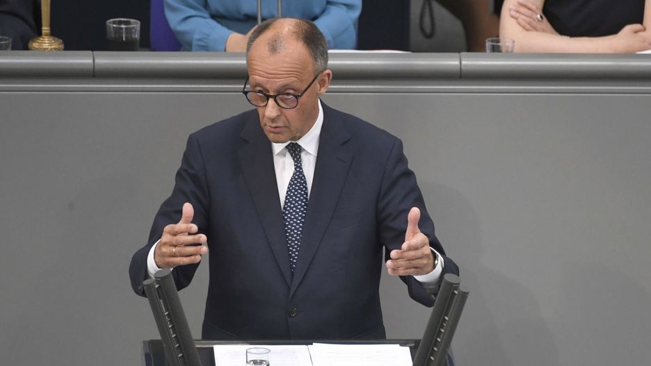 Archiwum zagraniczne East News 2025-05
Friedrich Merz in der 3. Sitzung des 21. Deutschen Bundestages im Reichstagsgeb�ude. Berlin, 14.05.2025 *** Friedrich Merz at the 3rd session of the 21 German Bundestag in the Reichstag building Berlin, 14 05 2025 Foto:xF.xKernx/xFuturexImagex bundestagssitzug3_5505
IMAGO/Frederic Kern