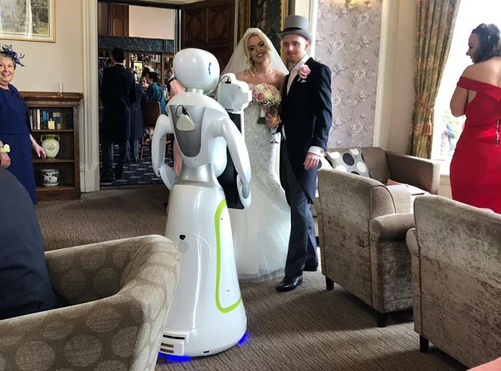 Robot zastąpił fotografa ślubnego. Koniec jest blisko!