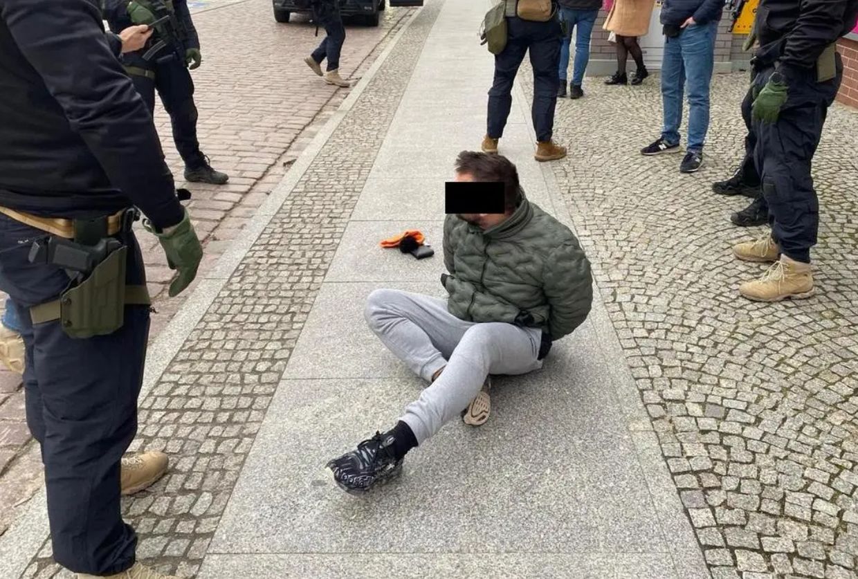 wiadomości,aktualności,WP Wiadomości Włamywali się do plebanii w całej Polsce. Prokuratura rozbiła gang