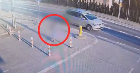 11-latka bez uprawnień i kasku. Każdy zobaczy nagranie. Dramat