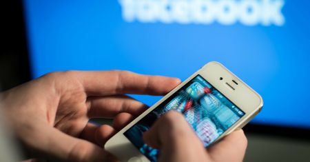 Google i Facebook z ogromnymi karami w Rosji. "Nie usunęli treści"