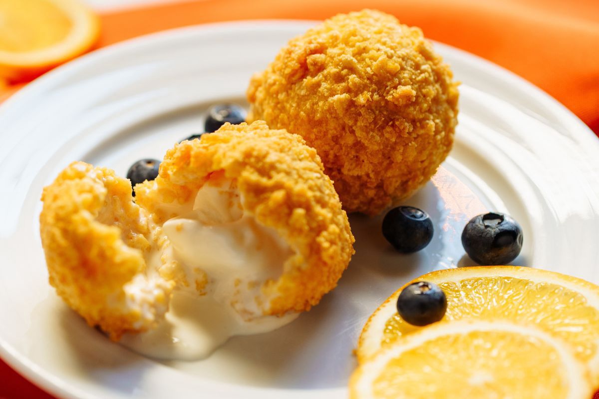 Fried ice cream: A Chinese culinary balancing act